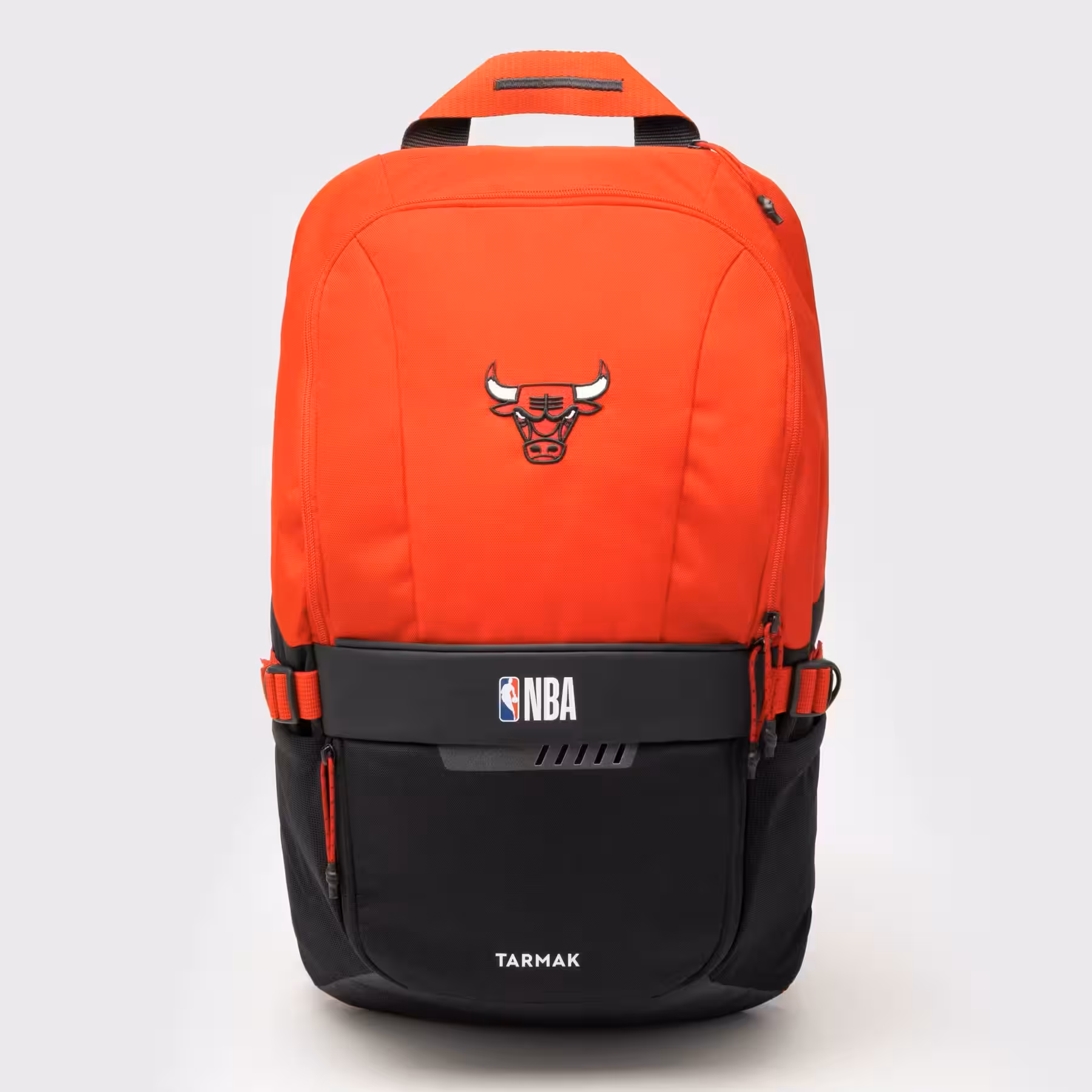 کوله پشتی بسکتبال تارمک / تیم بولز – 25 لیتری – دکتلون (پیش خرید) Tarmak NBA BULLS Basketball Backpack – 25 L – Red
