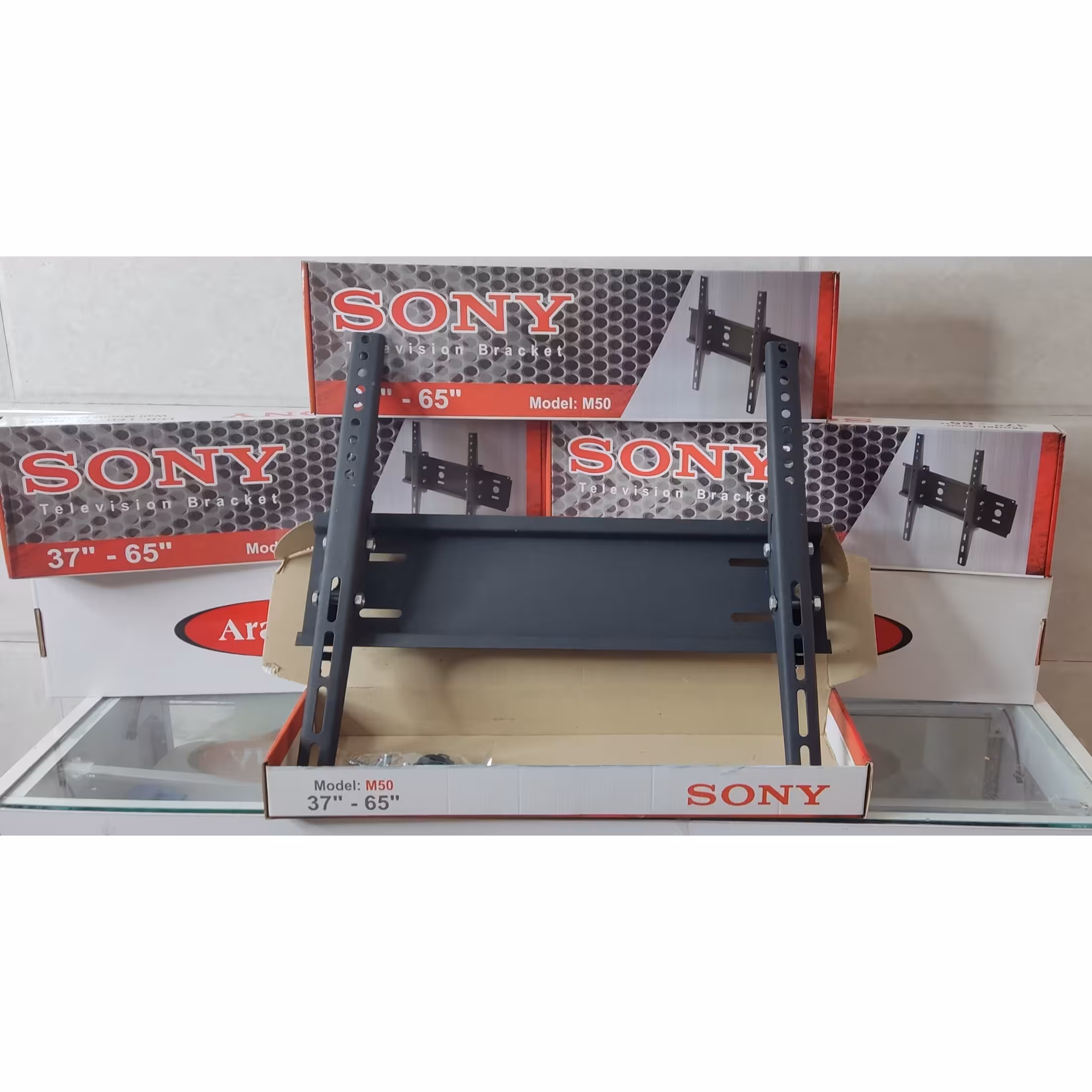 پایه دیواری تلویزیون متحرک از سایز های 37 الی 65 اینچ مدل m50 (ابعاد محصول چک شود)