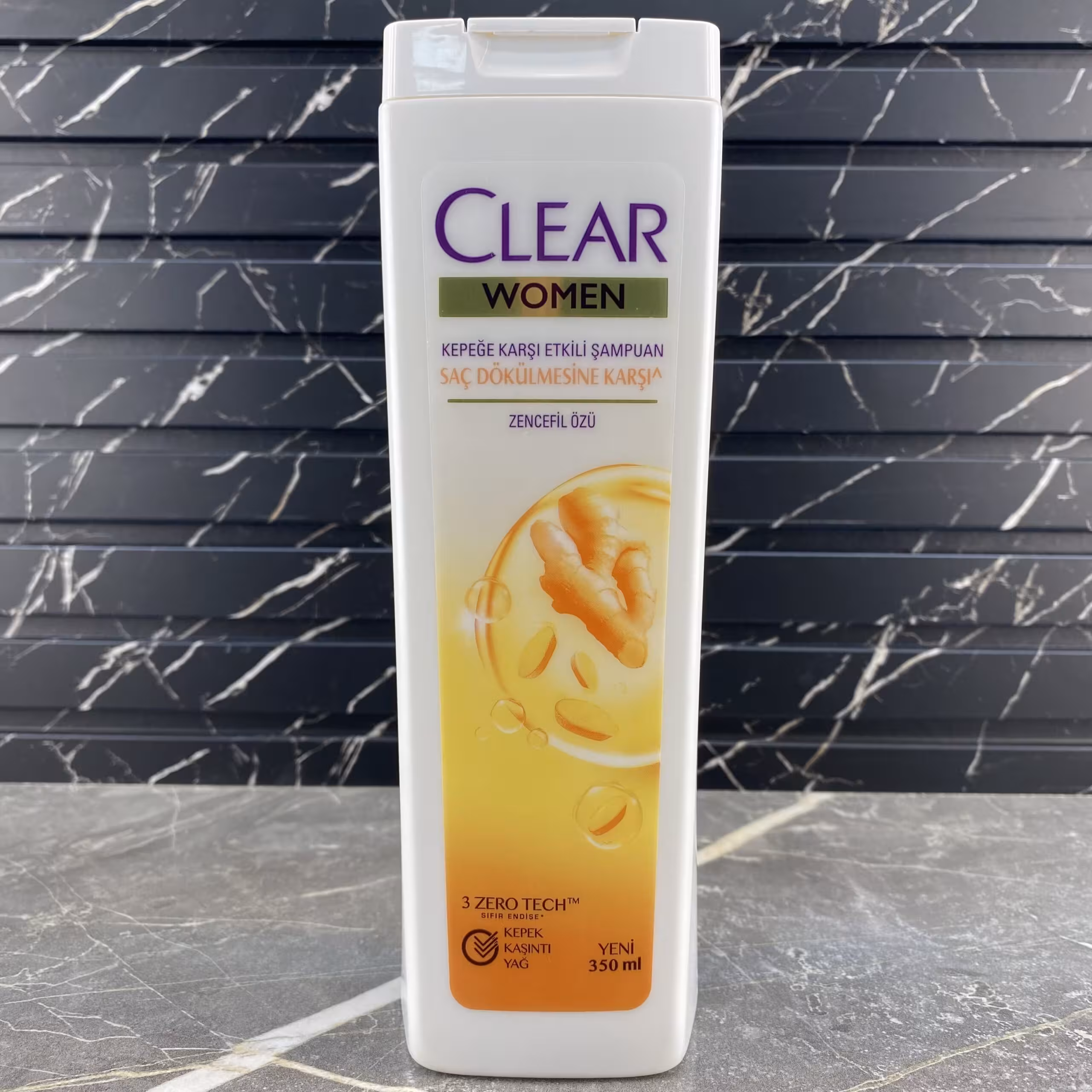 شامپو ضد شوره و ضد ریزش زنانه کلیر حاوی عصاره زنجبیل 350 میل