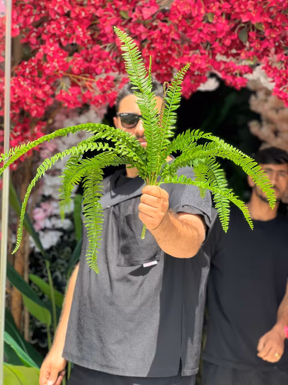 سرخس 18برگ چرمی لمسی