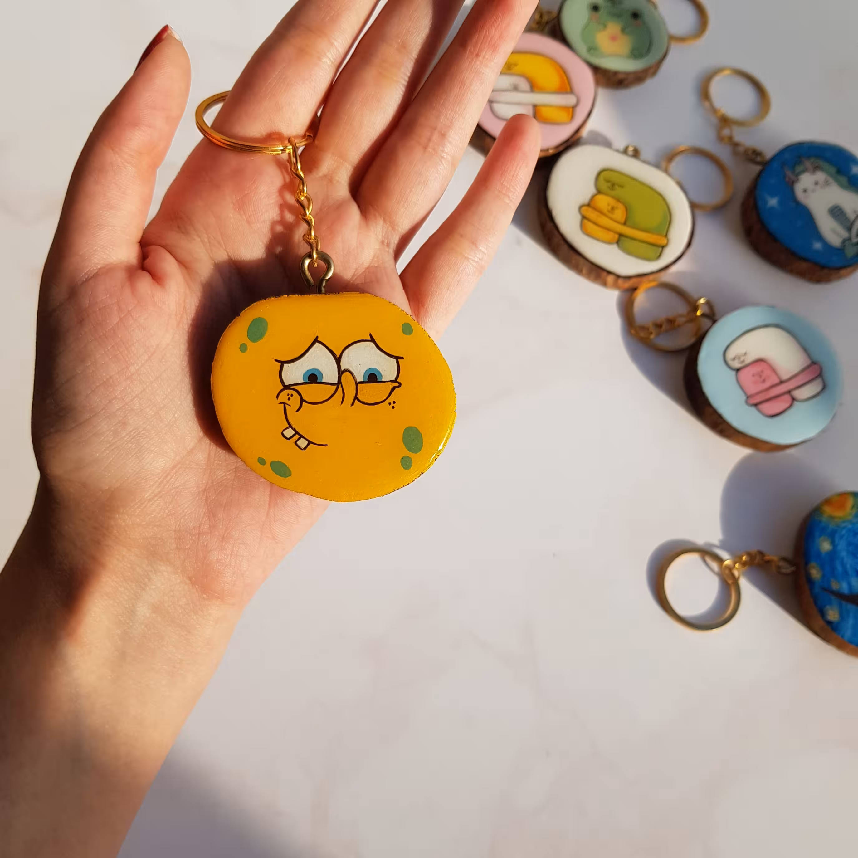 جاکلیدی چوبی باب اسفنجی-اختاپوس ( دورو) نقاشی شده با دست پوشش رزینی