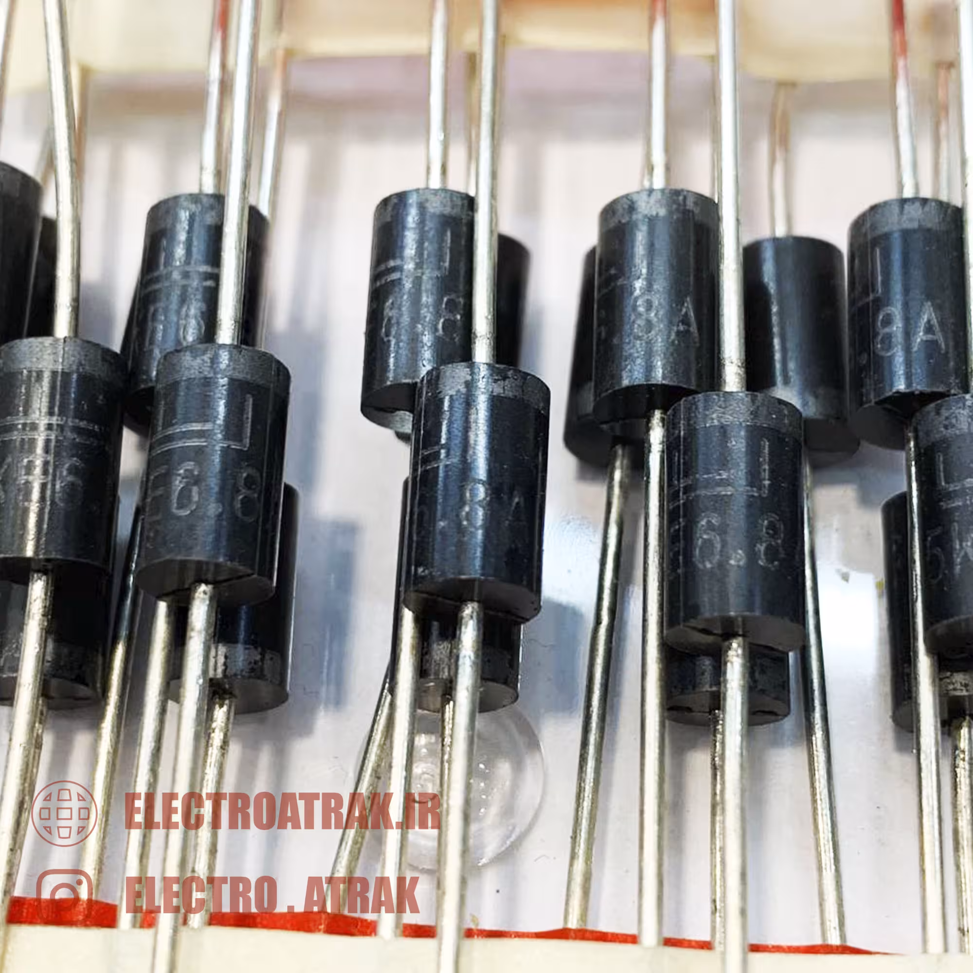 دیود زنر 1.5KE6.8A