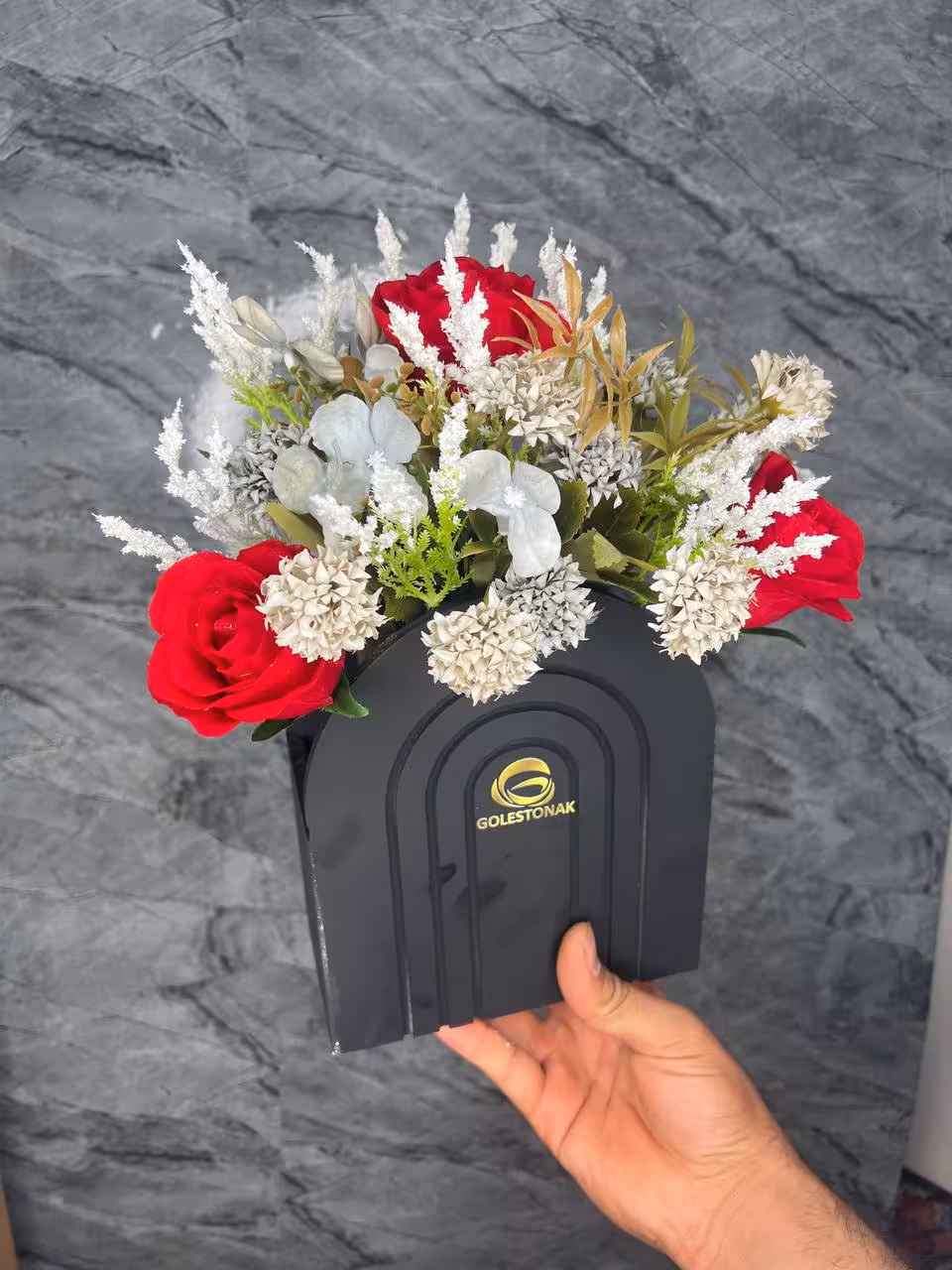 باکس گل مصنوعی رز کوچک