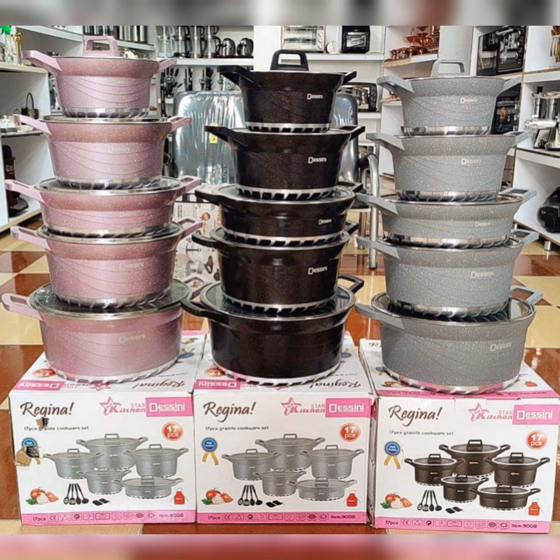 سرویس قابلمه 17پارچه دسینی اصل
داخل و بیرون تمام گرانیتی ضد خط خش
لطفا قبل استعلام موجودی بگیرید 