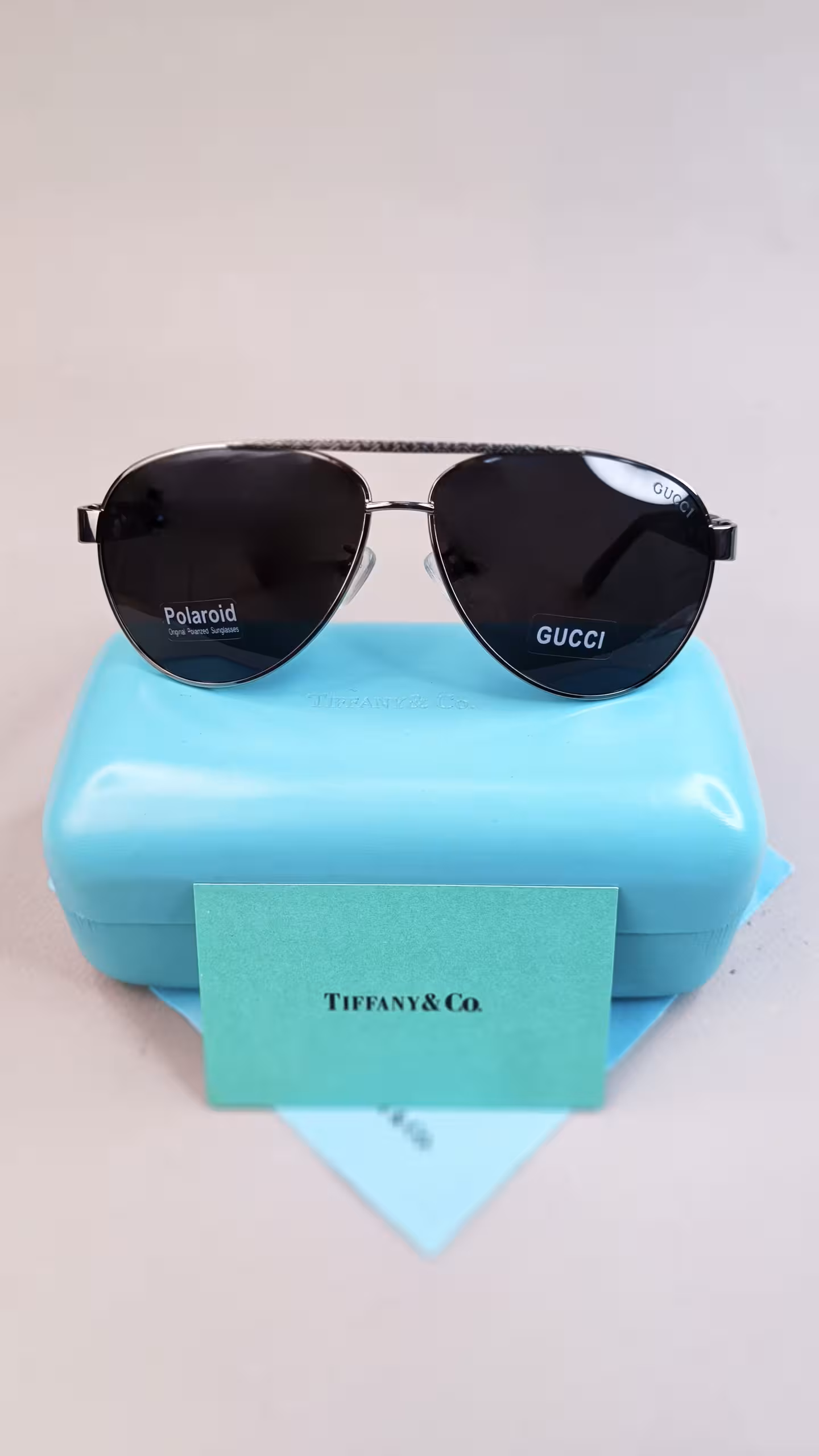 عینک آفتابی اورجینال Gucci فریم فلزی نقره ای UV 400