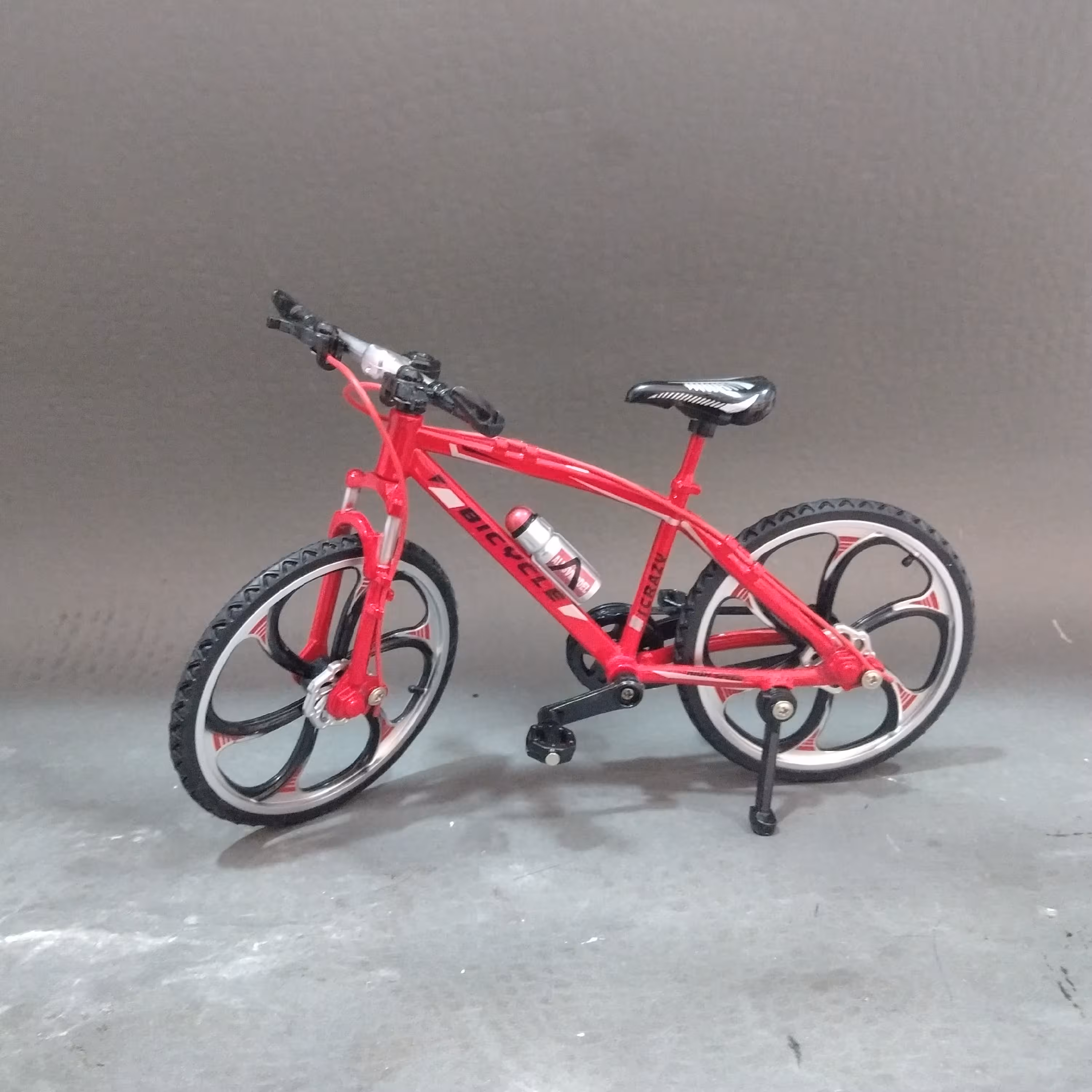 ماکت فلزی دوچرخه