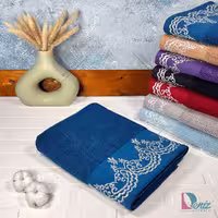 حوله استخری کاترینا رنگ آبی نفتی