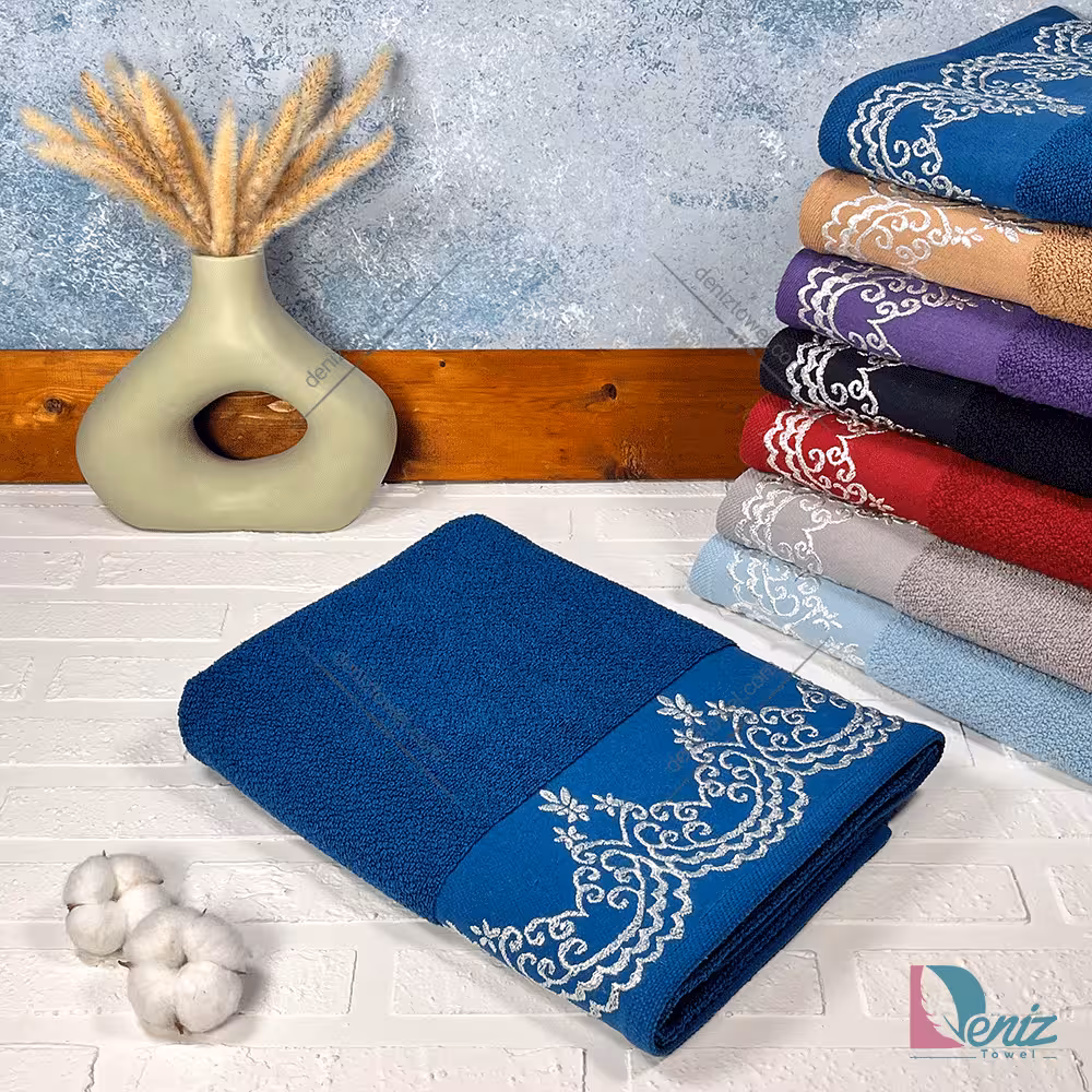 حوله استخری کاترینا رنگ آبی نفتی