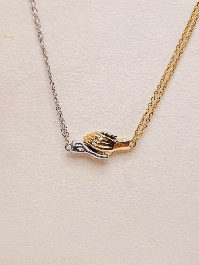 ست گردنبند مگنتی طرح دست