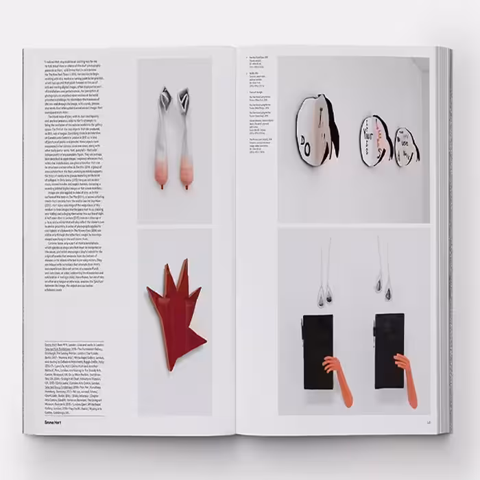 كتاب Vitamin C: Clay and Ceramic in Contemporary Art اثر Clare Lilley انتشارات فیدون