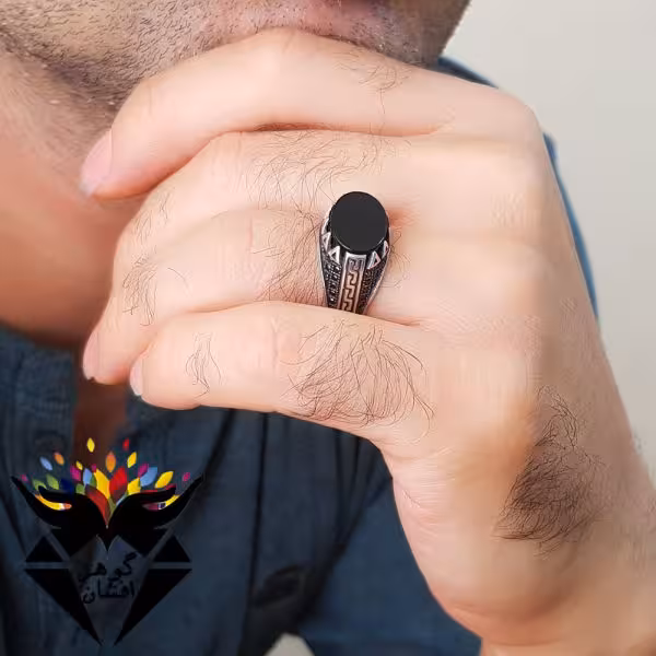 انگشتر عقیق سیاه اسپرت مدل ورساچی کد R_1300