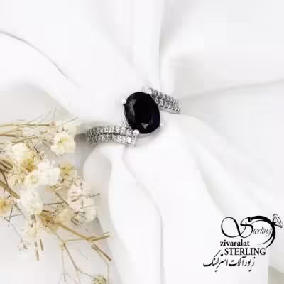 انگشتر نقره نگین سرمه ای طرح یاقوت کبود کد 18150