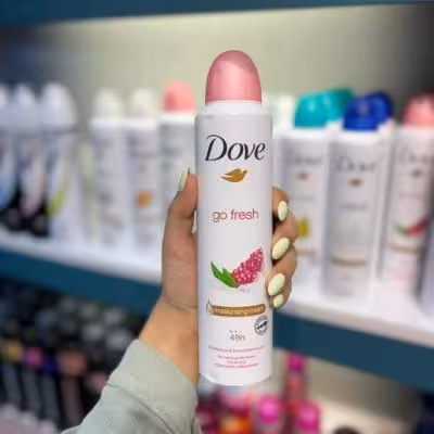 اسپری بدن داو با رایحه انار و لیمو