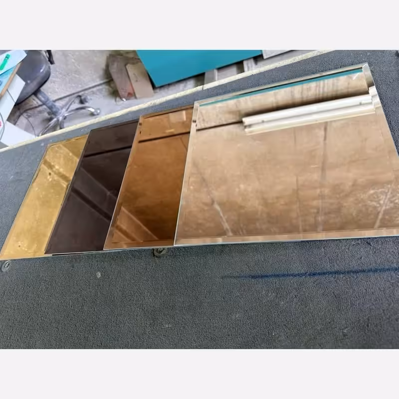 تایل آینه ای مربع ابعاد30در30 cm پشت چسبدار کاملآ نسوز و ضدآب (پس کرایه)