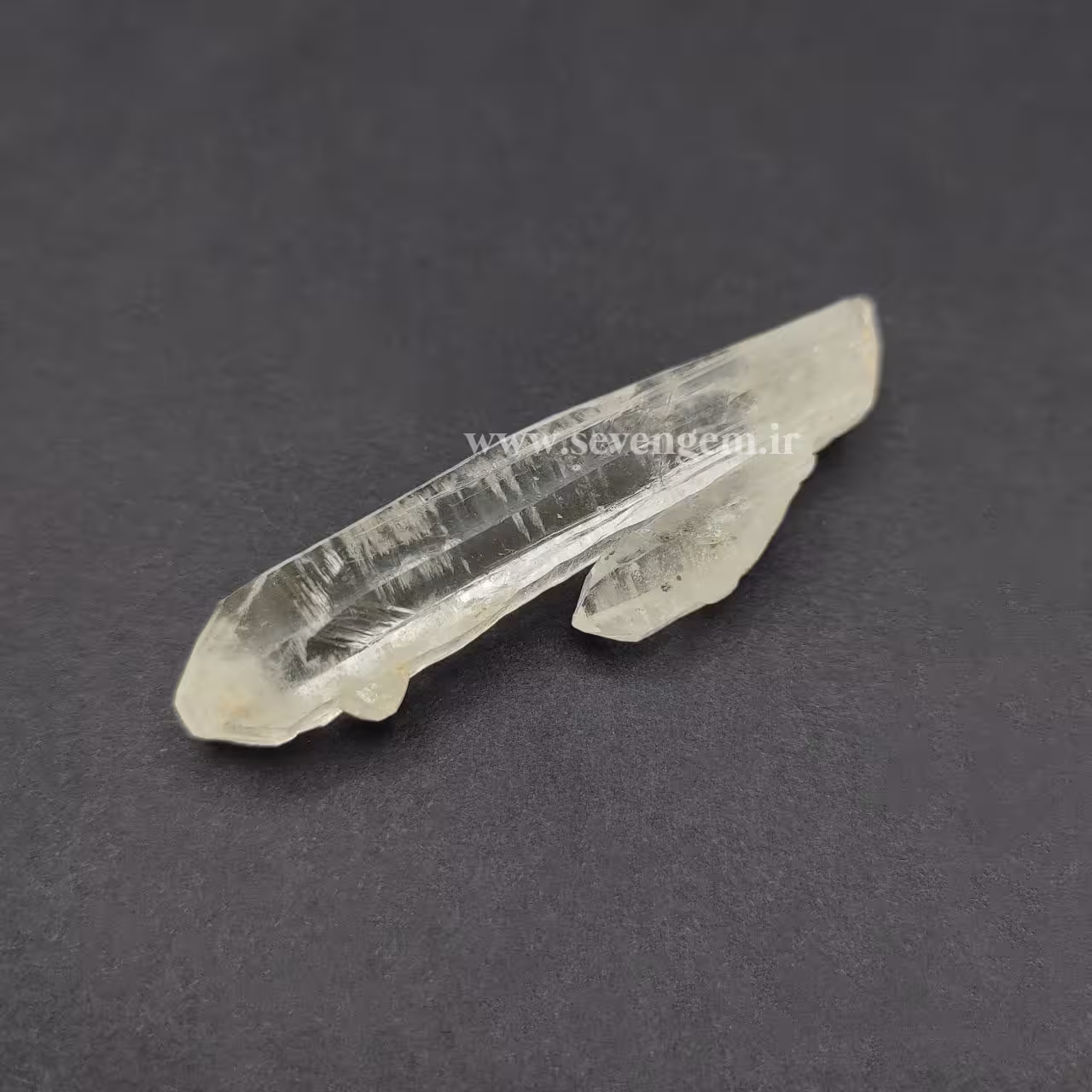 بلور دوقلوی کریستال کوارتز (کد371)