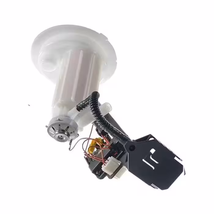 صافی بنزین داخل باک بی ام و x5