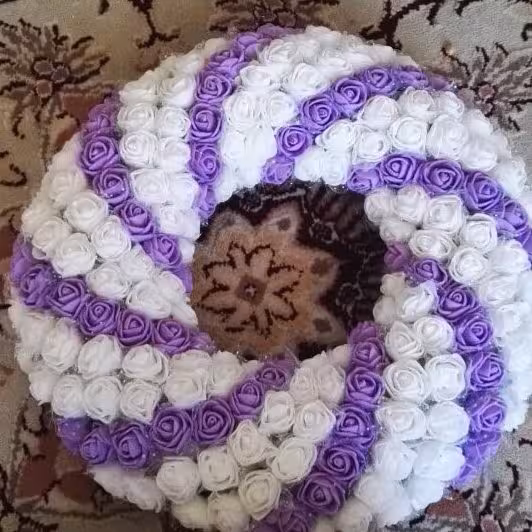 آویز با گل‌های فوم