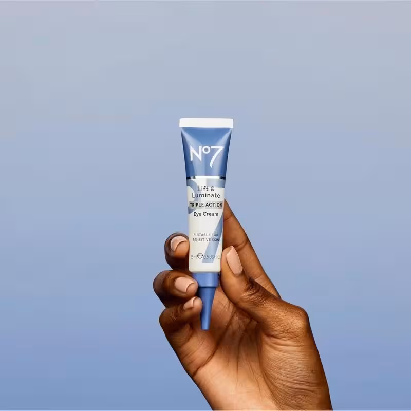 قیمت و خرید کرم دور چشم نامبر سون مدل Lift & Luminate TRIPLE ACTION Eye Cream 15ml اورجینال