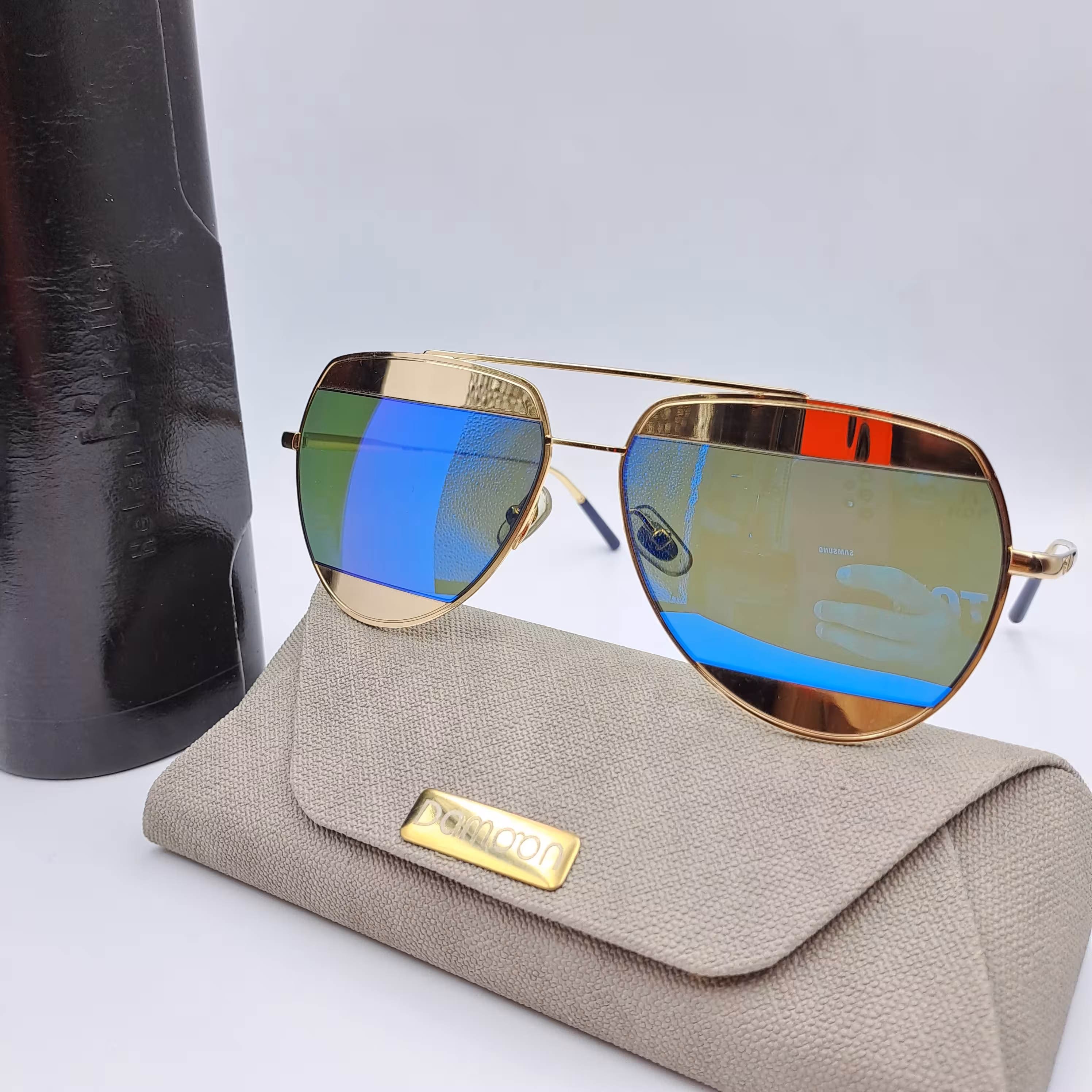 آفتابی خاص از برند هلن کلر