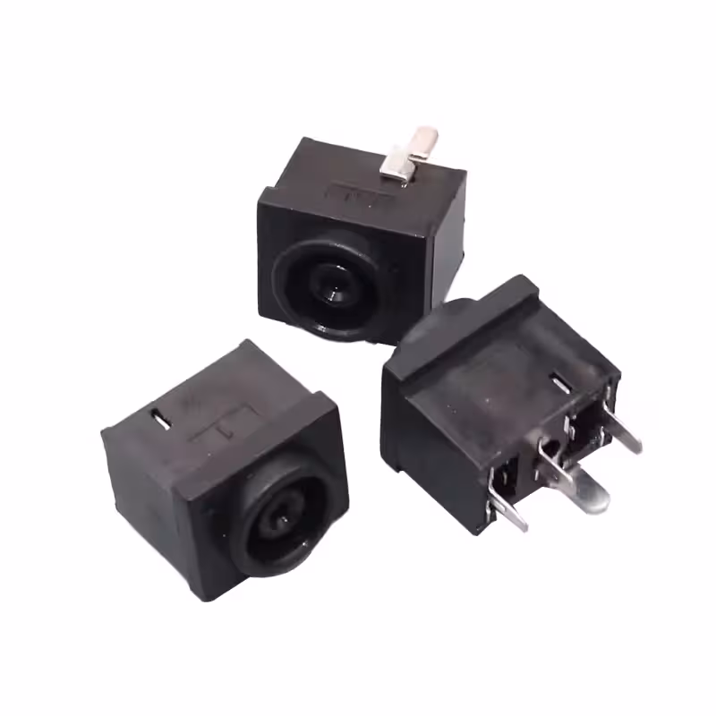 کانکتور مادگی آداپتور مانیتور الجی و سامسونگ 4 پین