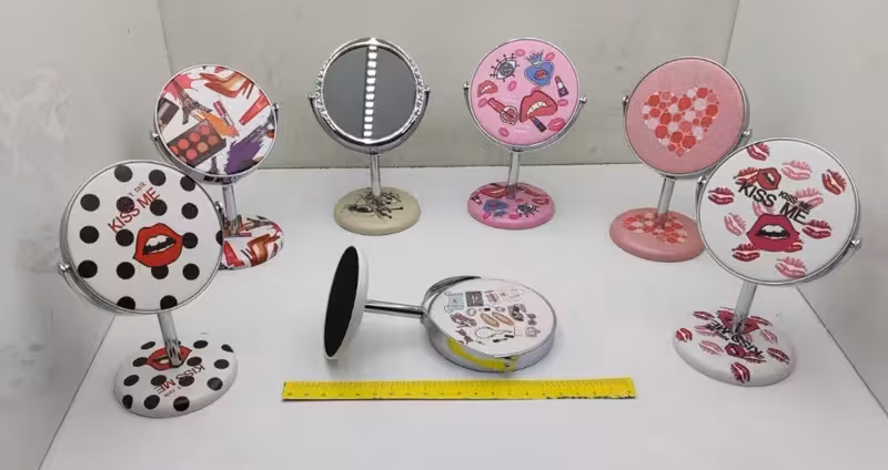 آینه پایه دار رومیزی پشت چرم عکسی (پست پیشتاز پس کرایه)