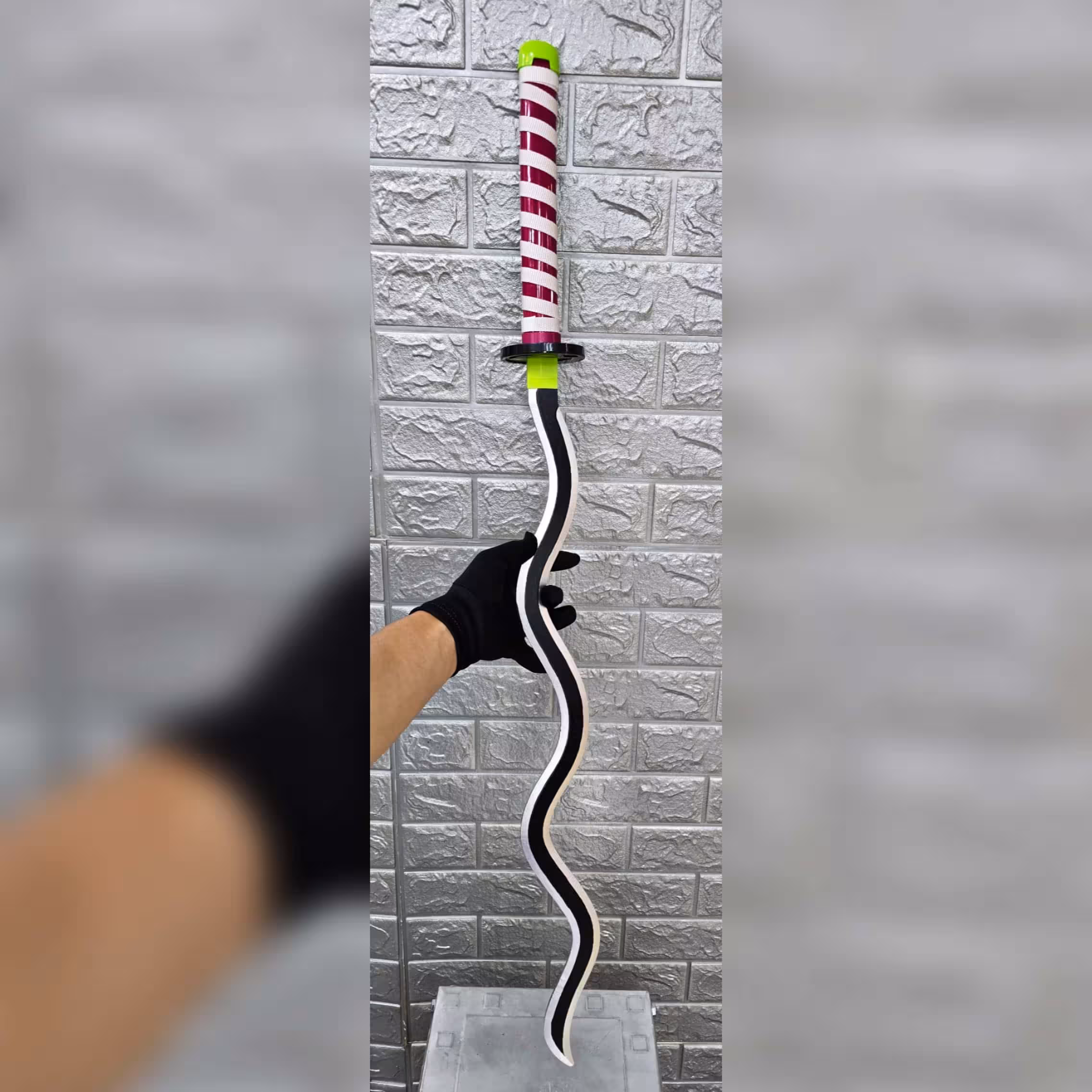 کاتانا اوبانای انیمه شیطان کش