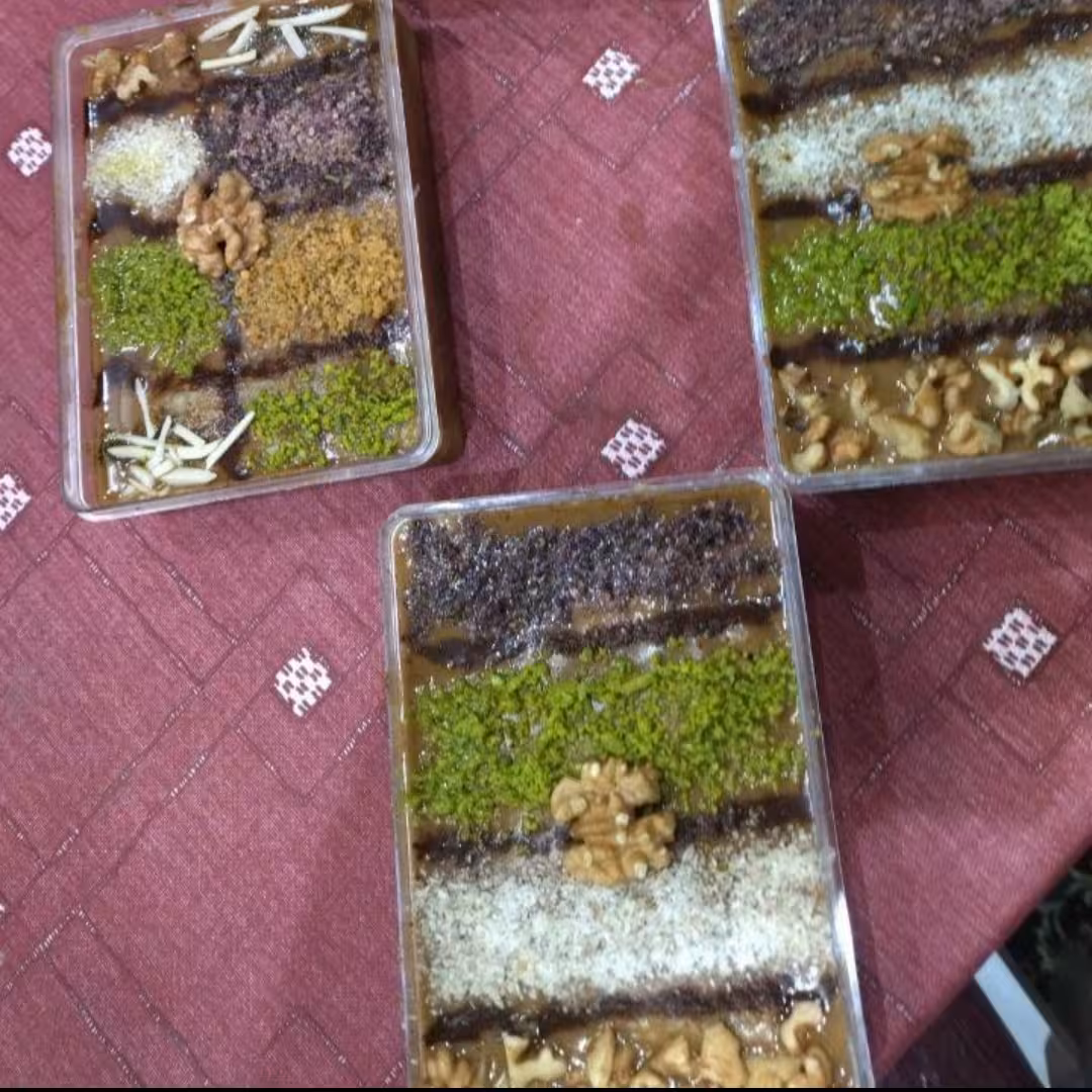 رنگینک عسل بسیار مقوی و خوشمزه