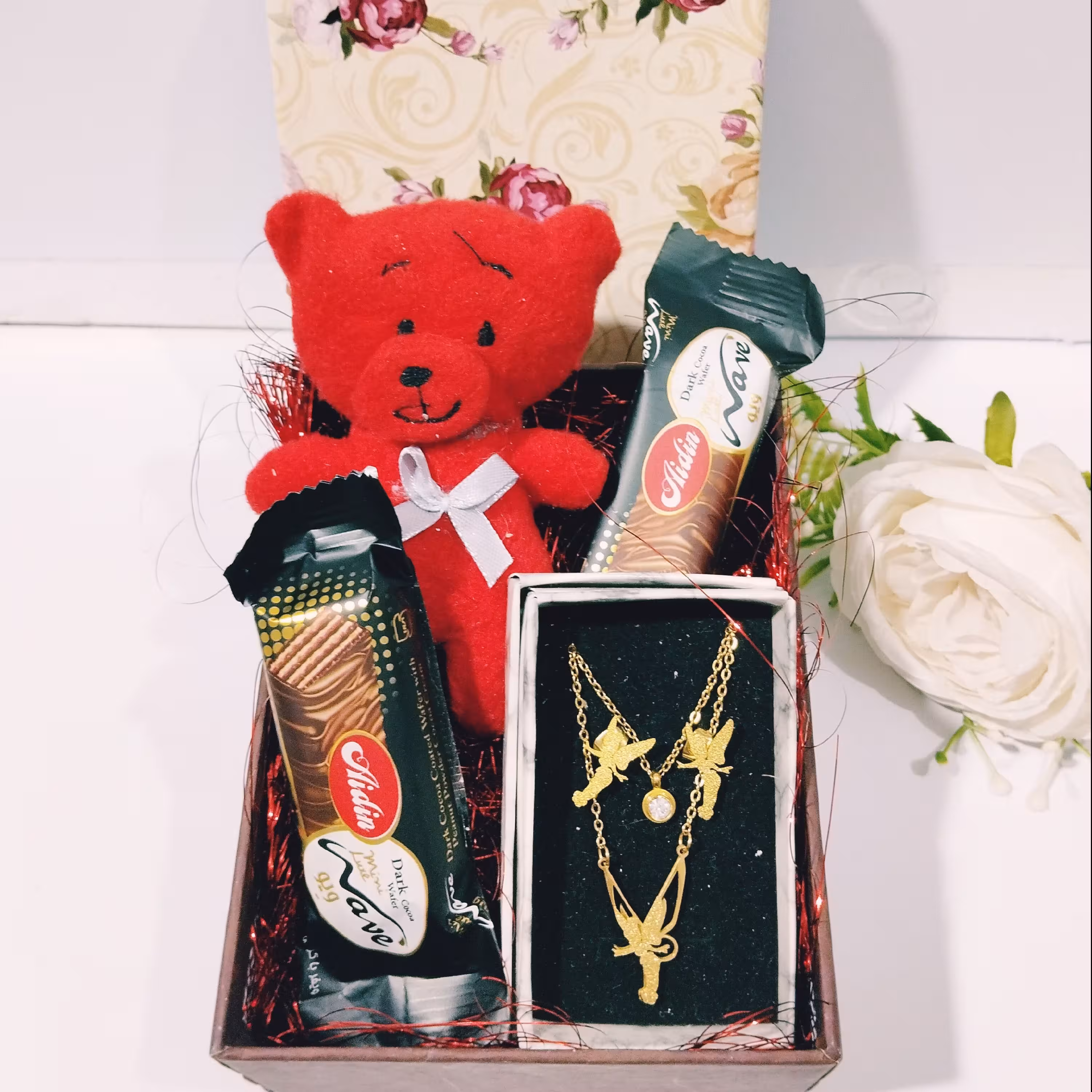 باکس هدیه اقتصادی نیم ست استیل شکلات آویز خرس