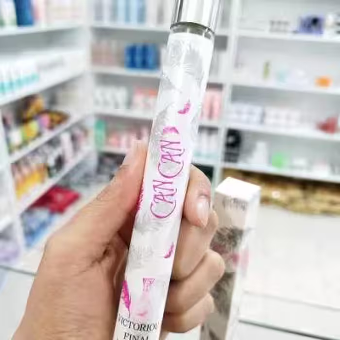 عطر قلمی زنانه پاریس میلتون کن کن (اورجینال)