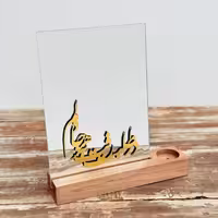 آینه رومیزی با قاب چوبی طرح شانزده