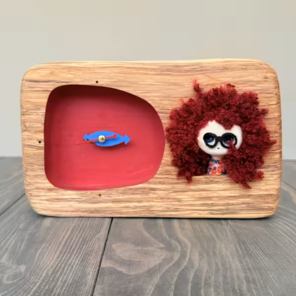 ساعت رومیزی تک مجسمه دختر طرح یک