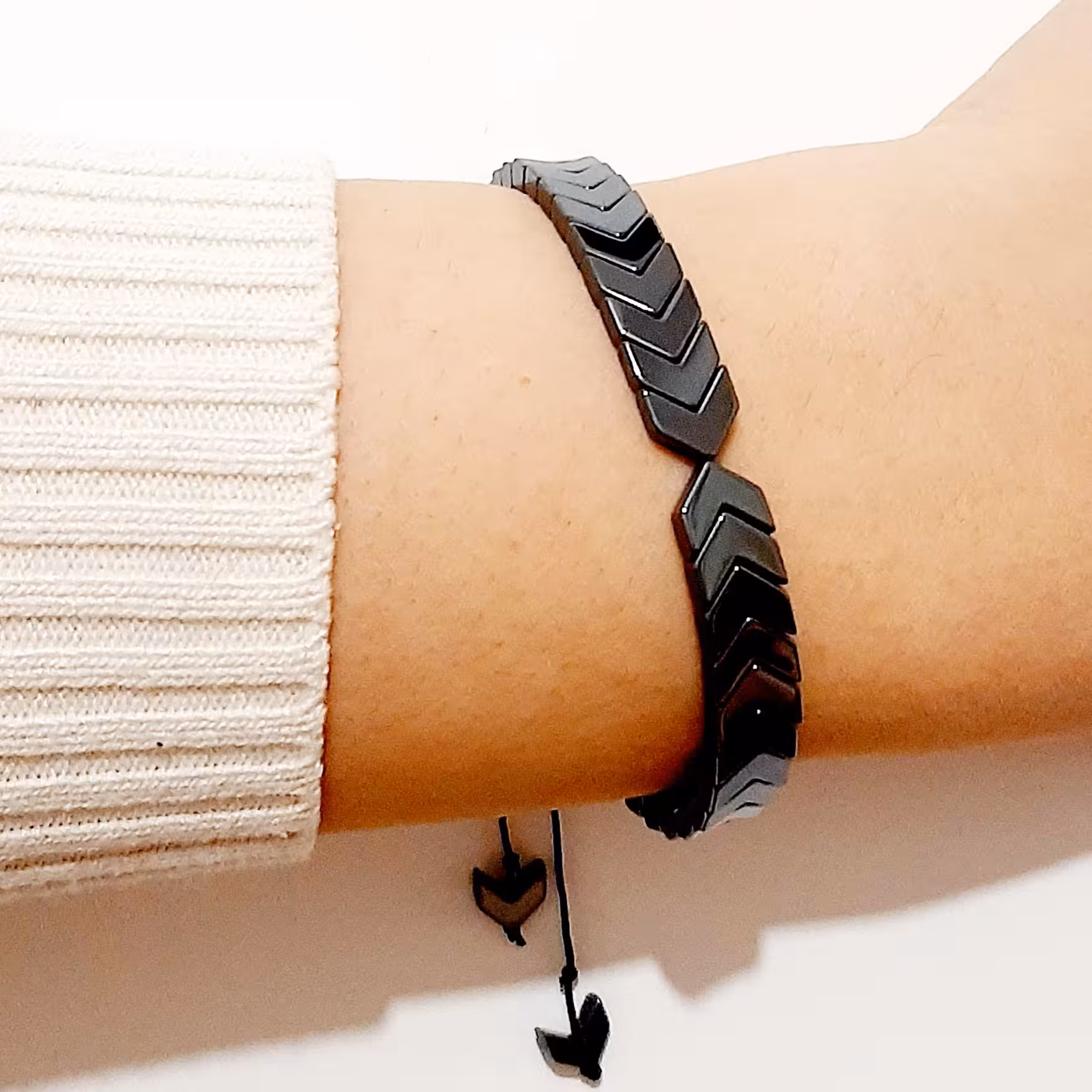 دستبند  حدید