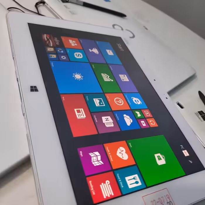 تبلت ویندوزی فوجیتسو ژاپن مدل Q584 رم 4 هارد 64 فول تاچ