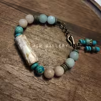 گردنبند و دستبند دستساز