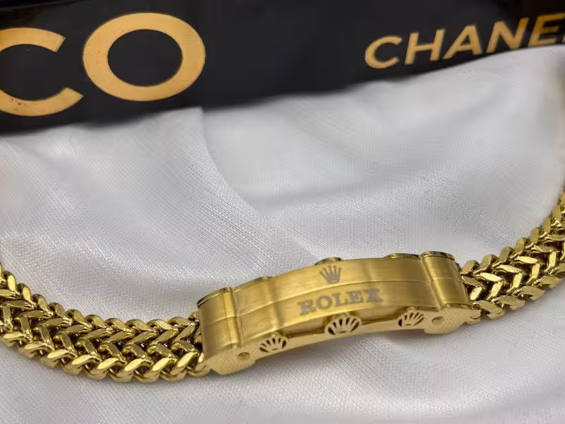 دستبند رولکس طلایی با بند کارتیر