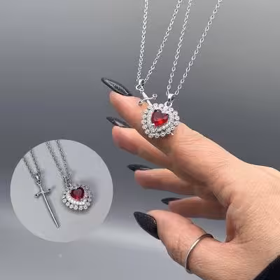 ست گردنبند قلب و شمشیر