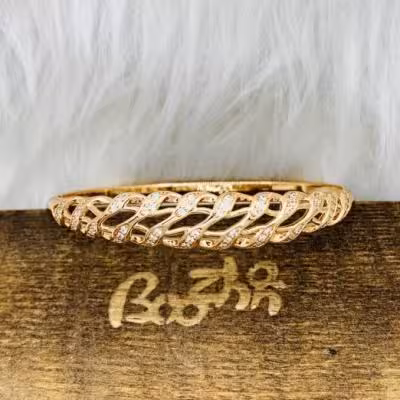 دستبند النگویی