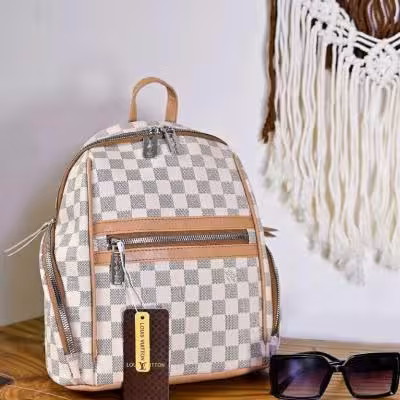 کوله مشکی و طرح دار   طرح بندی  کیفیت دوخت عالی