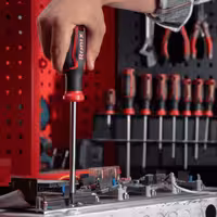 پیچ گوشتی دسته پلاستیکی دورنگ 150*8 چهارسو