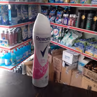 اسپری بدن زنانه رکسونا Rexona مدل Pink Blush حجم 200 میل