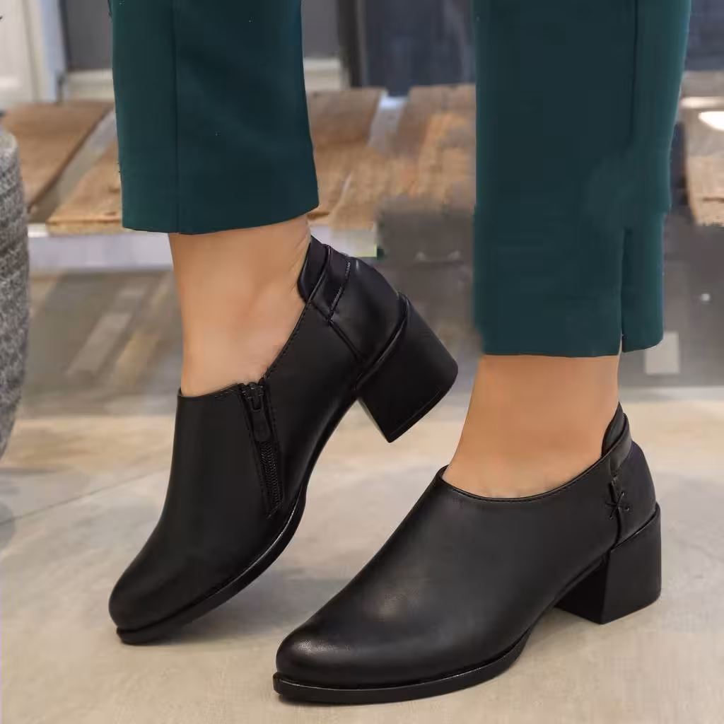 کفش چرم بغل زیپ رویه پشت چرم وارداتی زیره پیو ایتالیایی کفه طبی زیره پنج سانت 02086