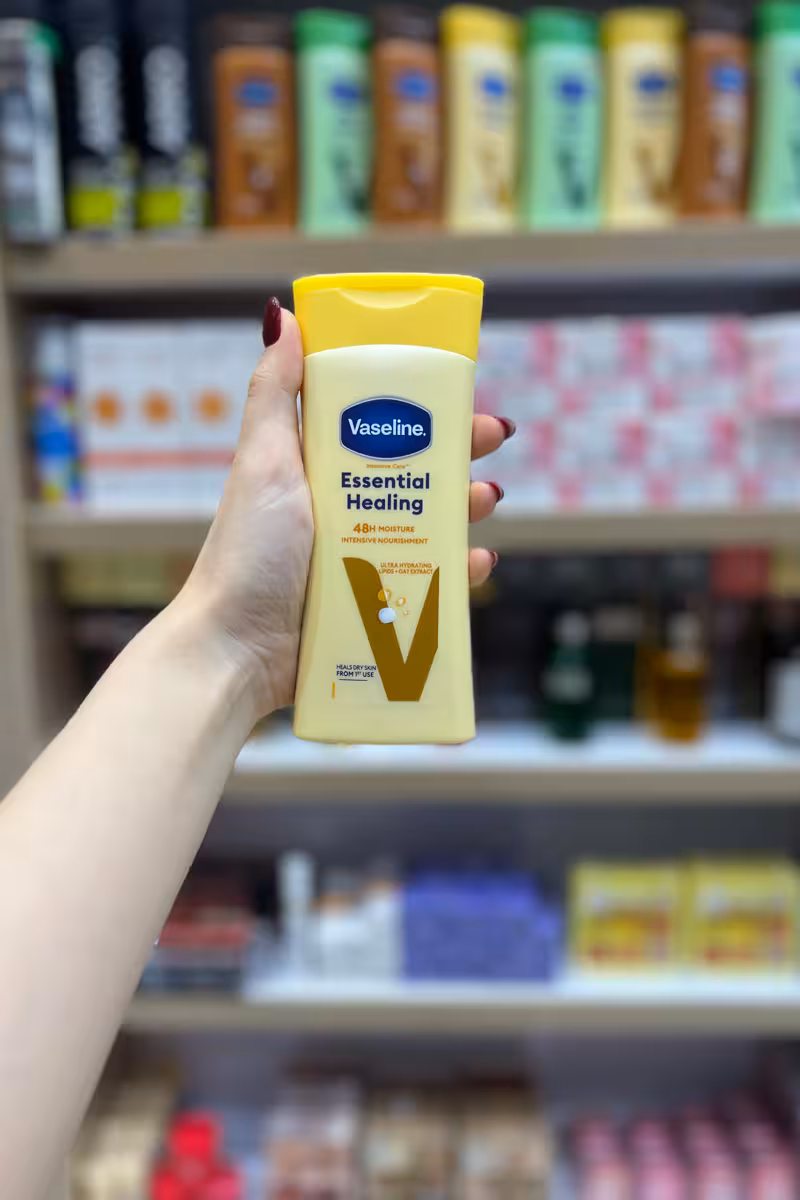لوسیون وازلین مدل Essential Healing