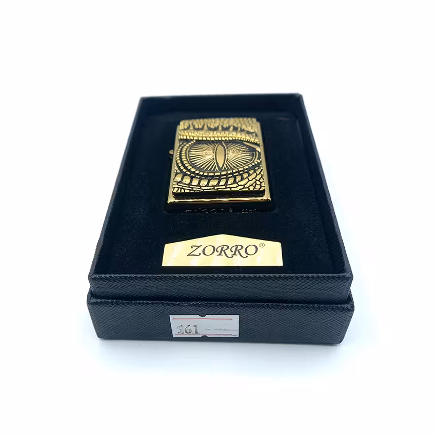 فندک بنزینی زورو مدل چشم مار رنگ طلایی کد L130050