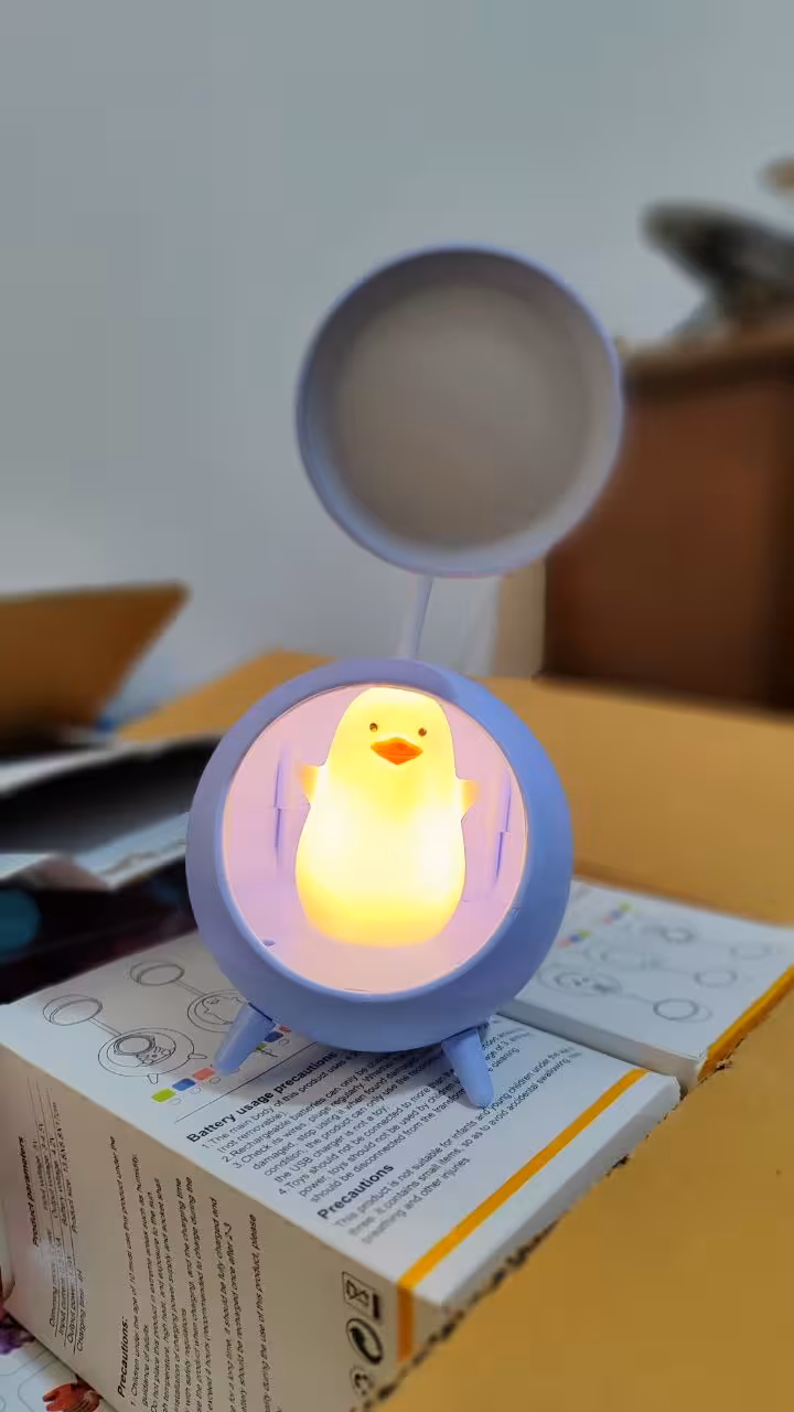 چراغ مطالعه و چراغ خواب جوجه