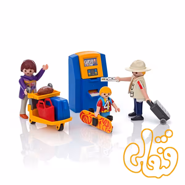 family at check-in 5399