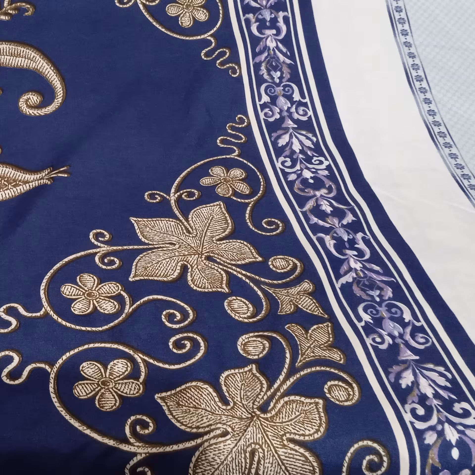 پارچه ملحفه ای  پارچه ملافه ای   عرض دو  و چهل سانتی متری  پارچه ملافه و روتختی 