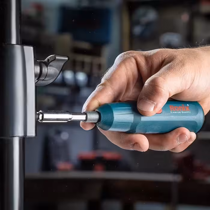 پیچ گوشتی شارژی الکترونیک 3.6 ولت رونیکس مدل 8590 (12 ماه گارانتی)