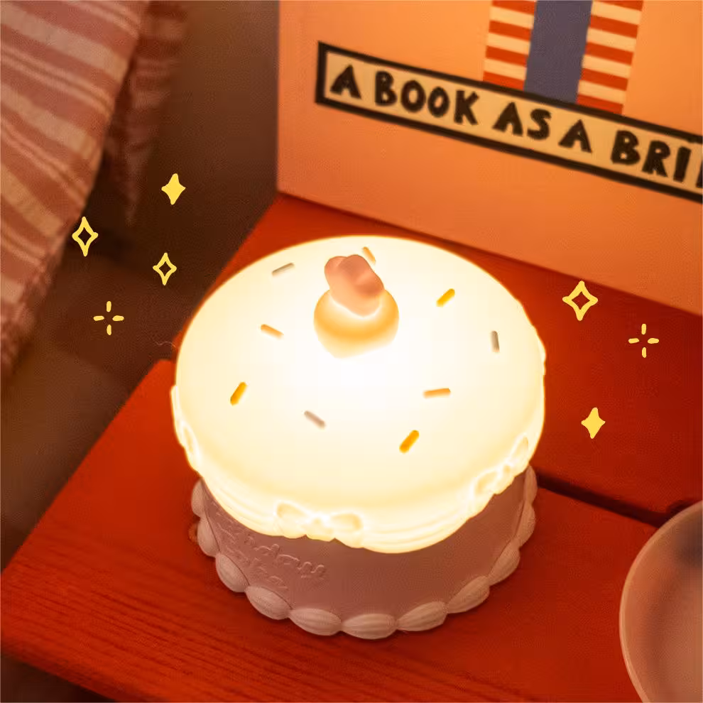 چراغ خواب فانتزی سیلیکونی طرح کیک تولد و شمع Birthday Cake