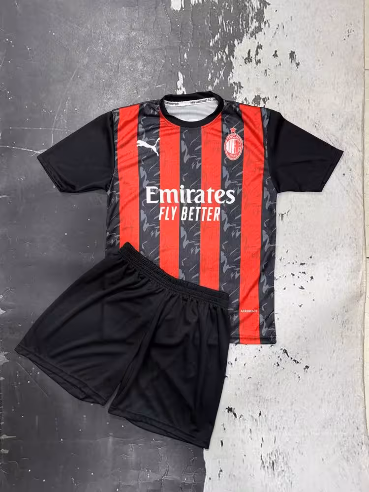 کیت اول بچه گانه میلان 2026 (چاپ مودریچ)