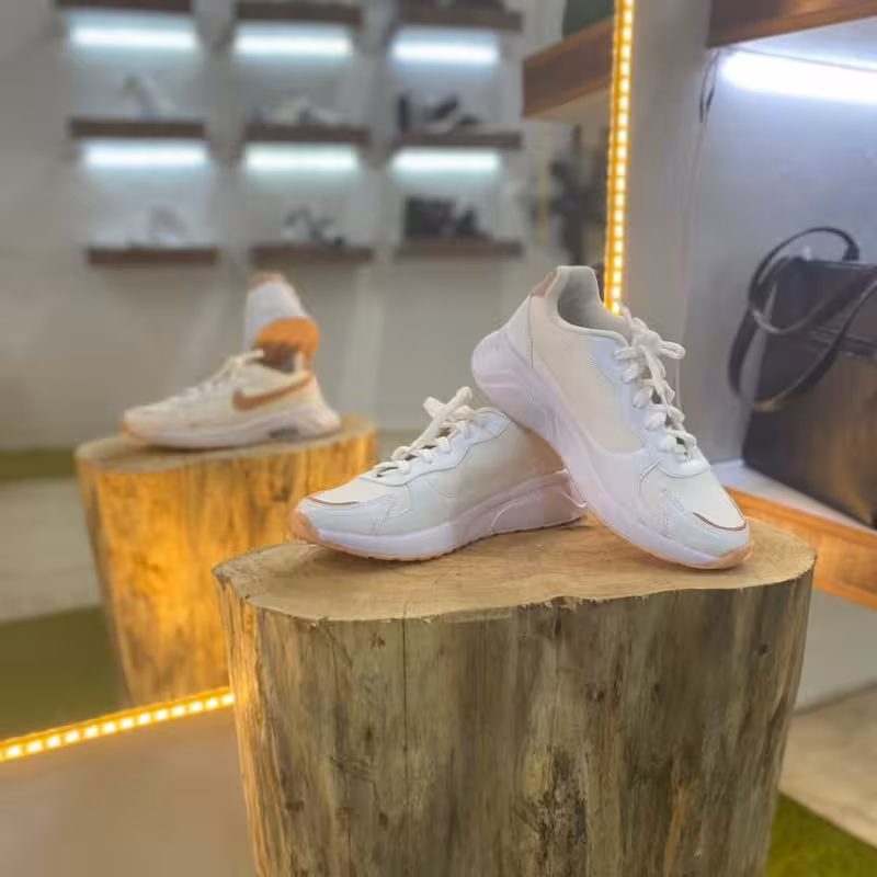 کفش گلبهی نایک 